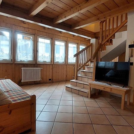 Appartamento Fiocco Di Neve Campitello di Fassa Exteriör bild